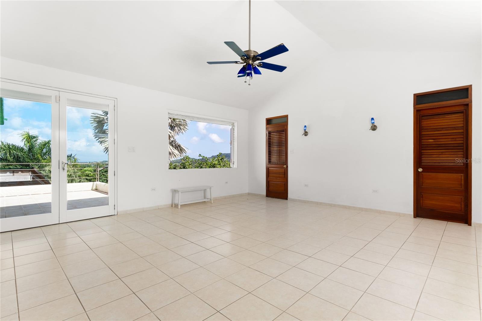 59 VILLAS DEL REY - Residential