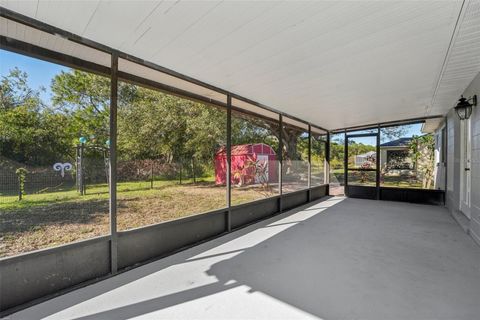 A home in WINTER HAVEN