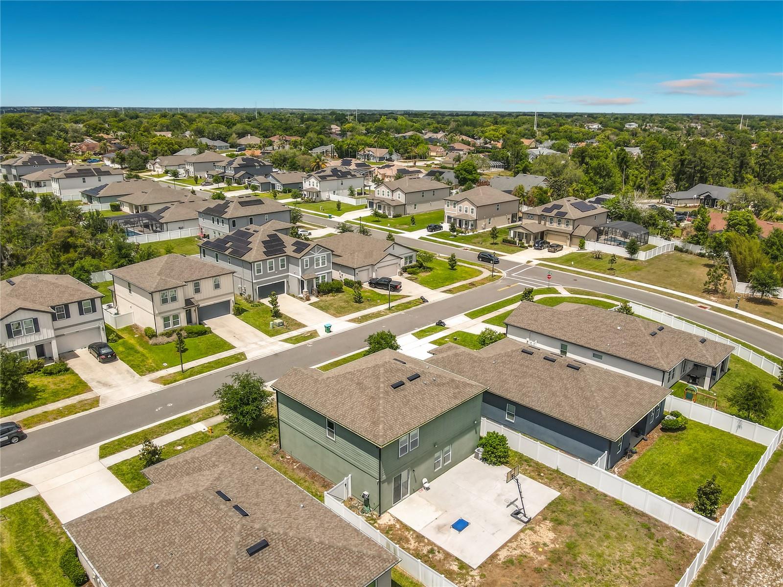 HAMPTON OAKS - Residential