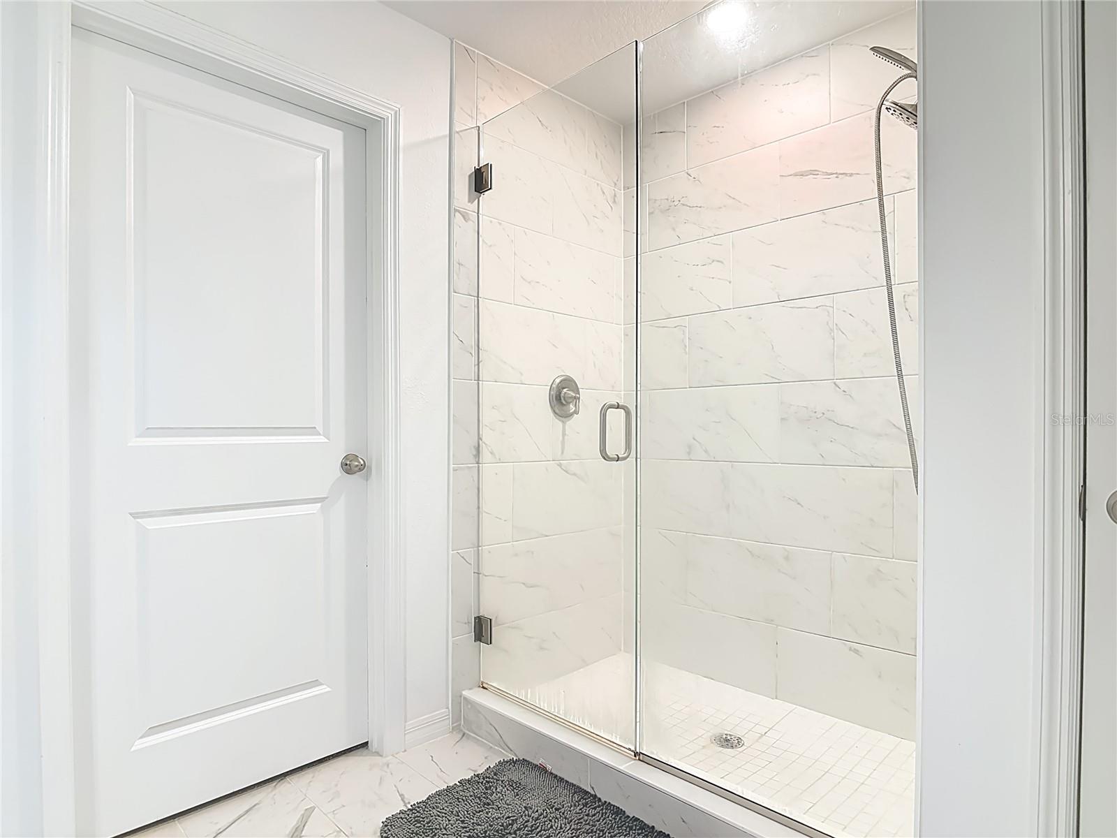 HAMPTON OAKS - Residential