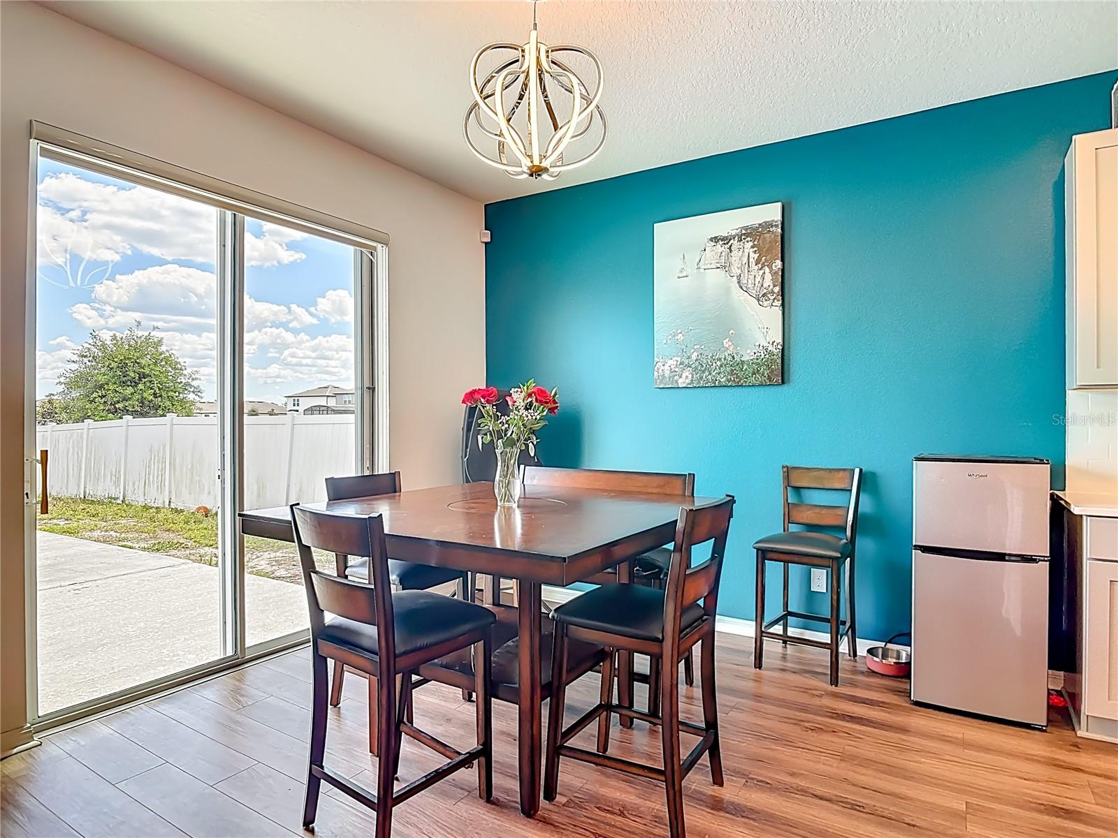 HAMPTON OAKS - Residential