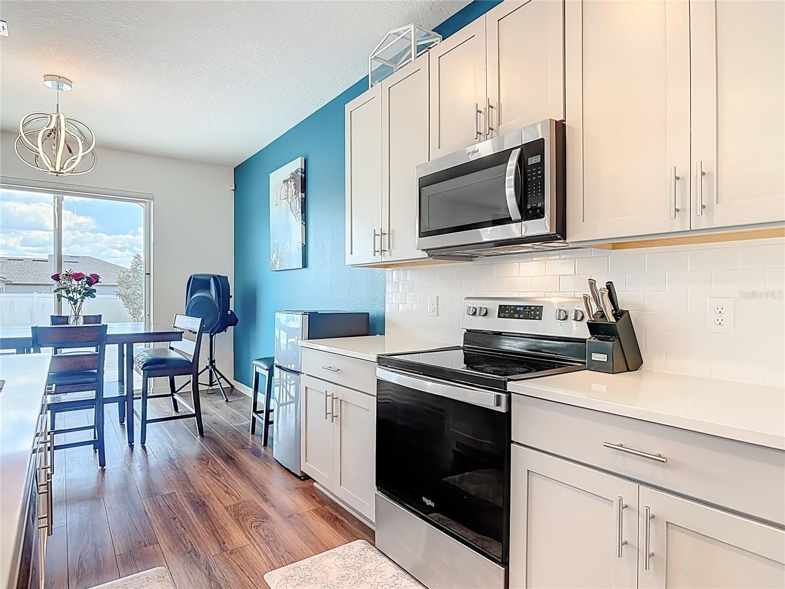 HAMPTON OAKS - Residential