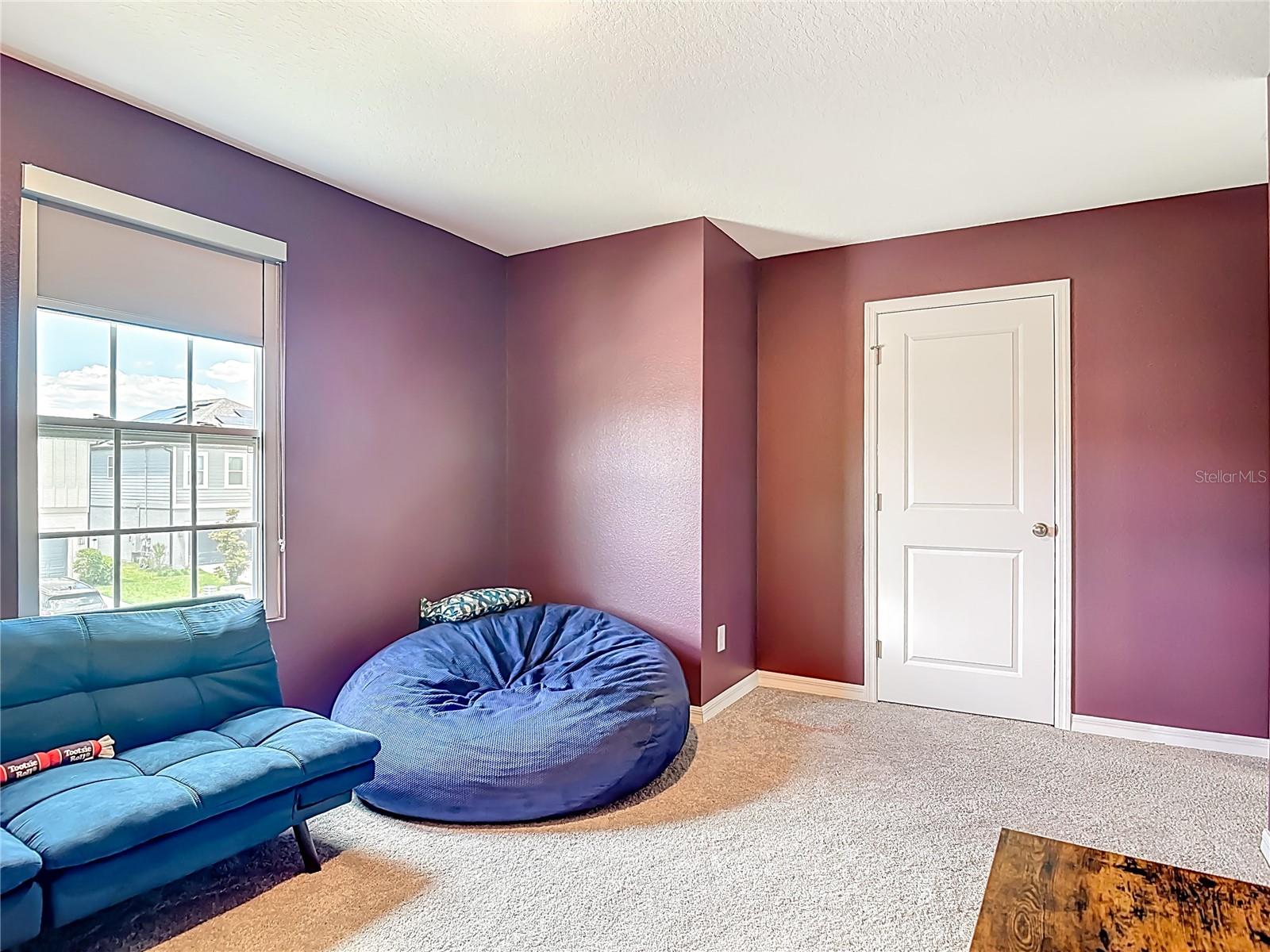 HAMPTON OAKS - Residential