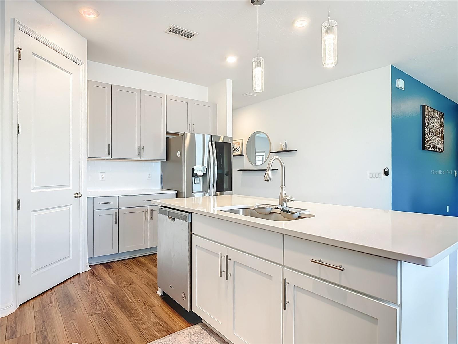 HAMPTON OAKS - Residential