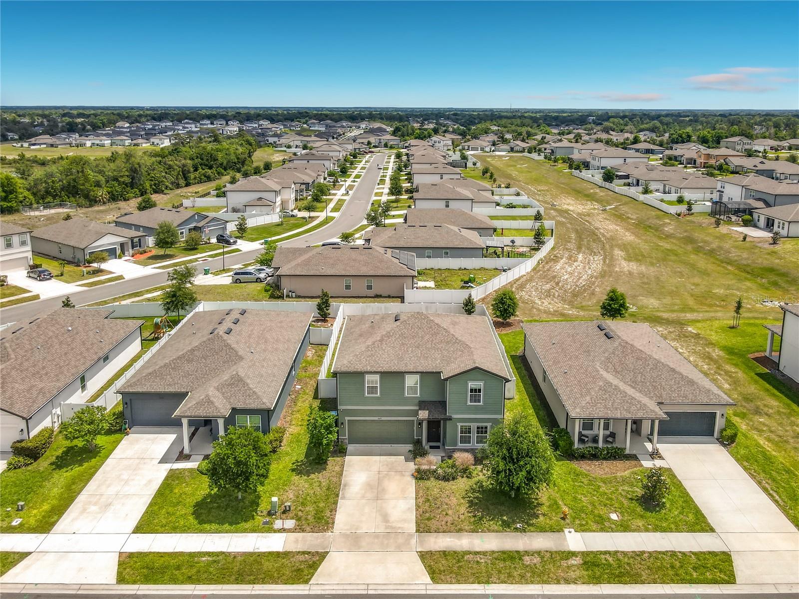 HAMPTON OAKS - Residential