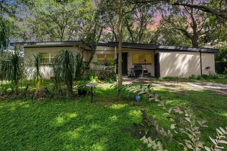 Welcome to your dream home at! This charming 2/1 sanctuary is ready to welcome its new owners with open arms. Nestled in a serene neighborhood, this delightful property offers a spacious open floor plan flooded with natural light. The living area is ideal for gatherings, and the cozy backyard promises endless outdoor enjoyment. One of the standout features of this gem? No HOA fees! Enjoy the freedom to personalize your space without restrictions. Plus, a convenient location puts you close to shopping, dining, parks, and I4! Don't miss this opportunity to make gem your forever home. Roof June 2022, A/C 2017, Re-wired 2007, house replumbed 2007.