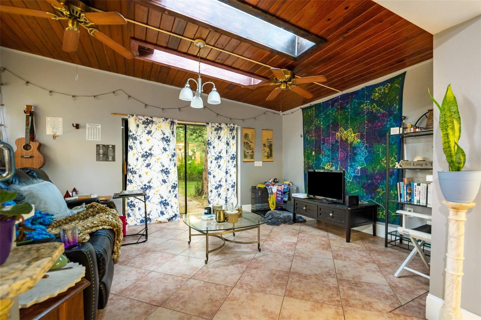 WYNNEWOOD - Residential