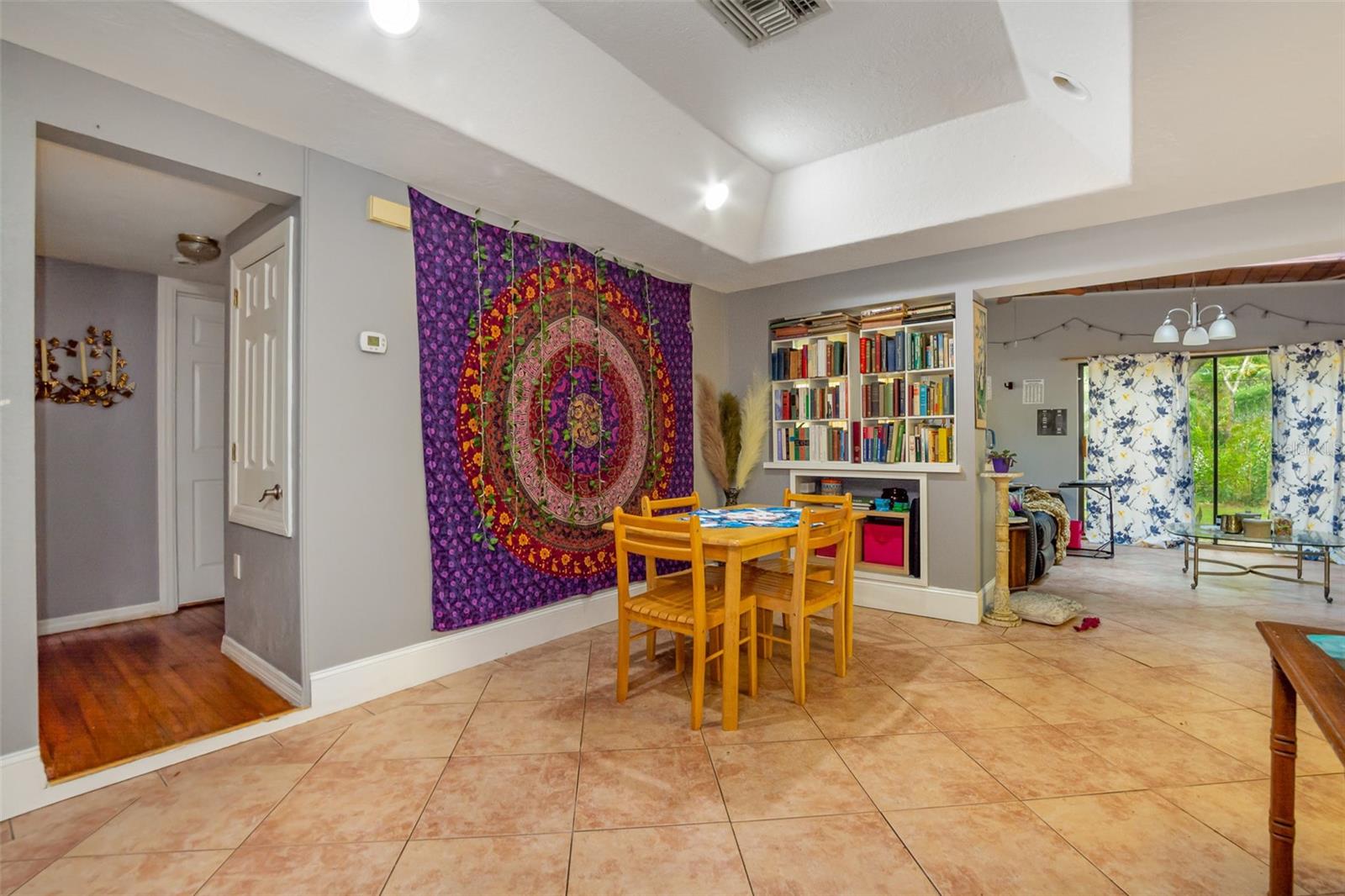 WYNNEWOOD - Residential