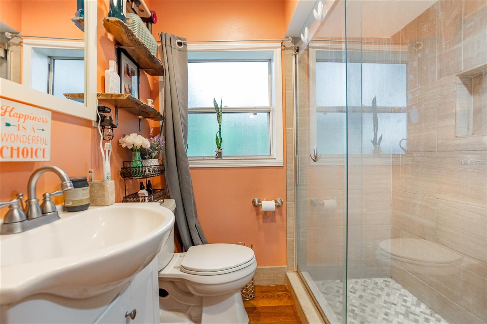 WYNNEWOOD - Residential