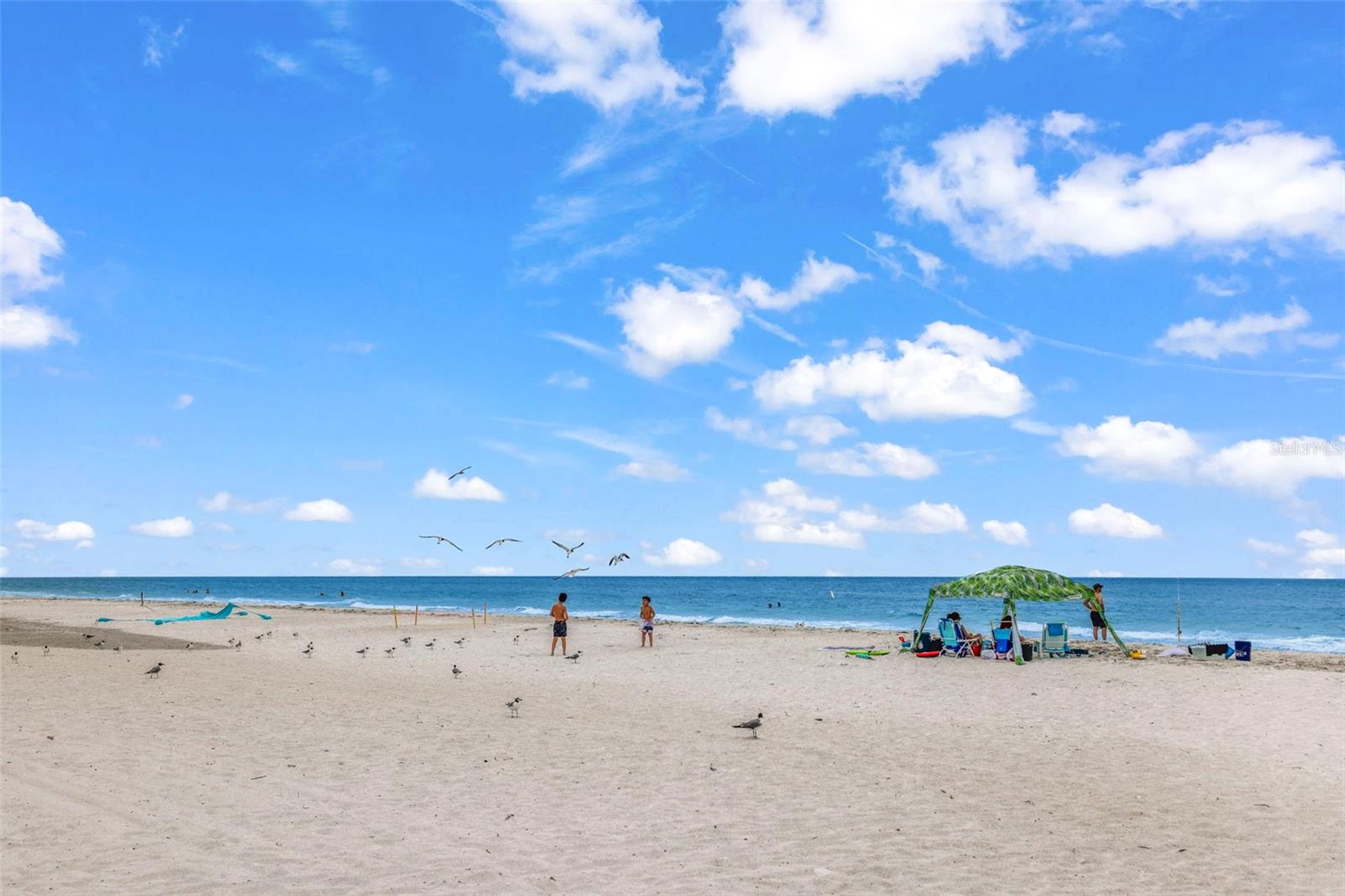 BEACH COTTAGE CONDO - Residential