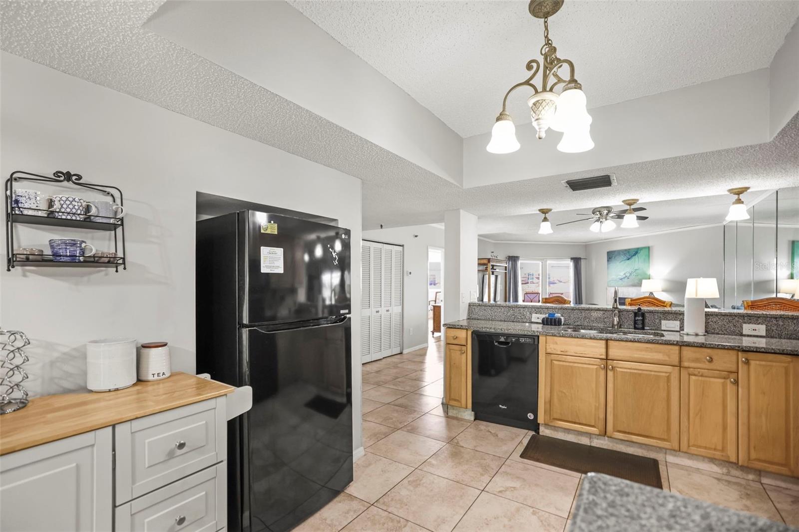 BEACH COTTAGE CONDO - Residential