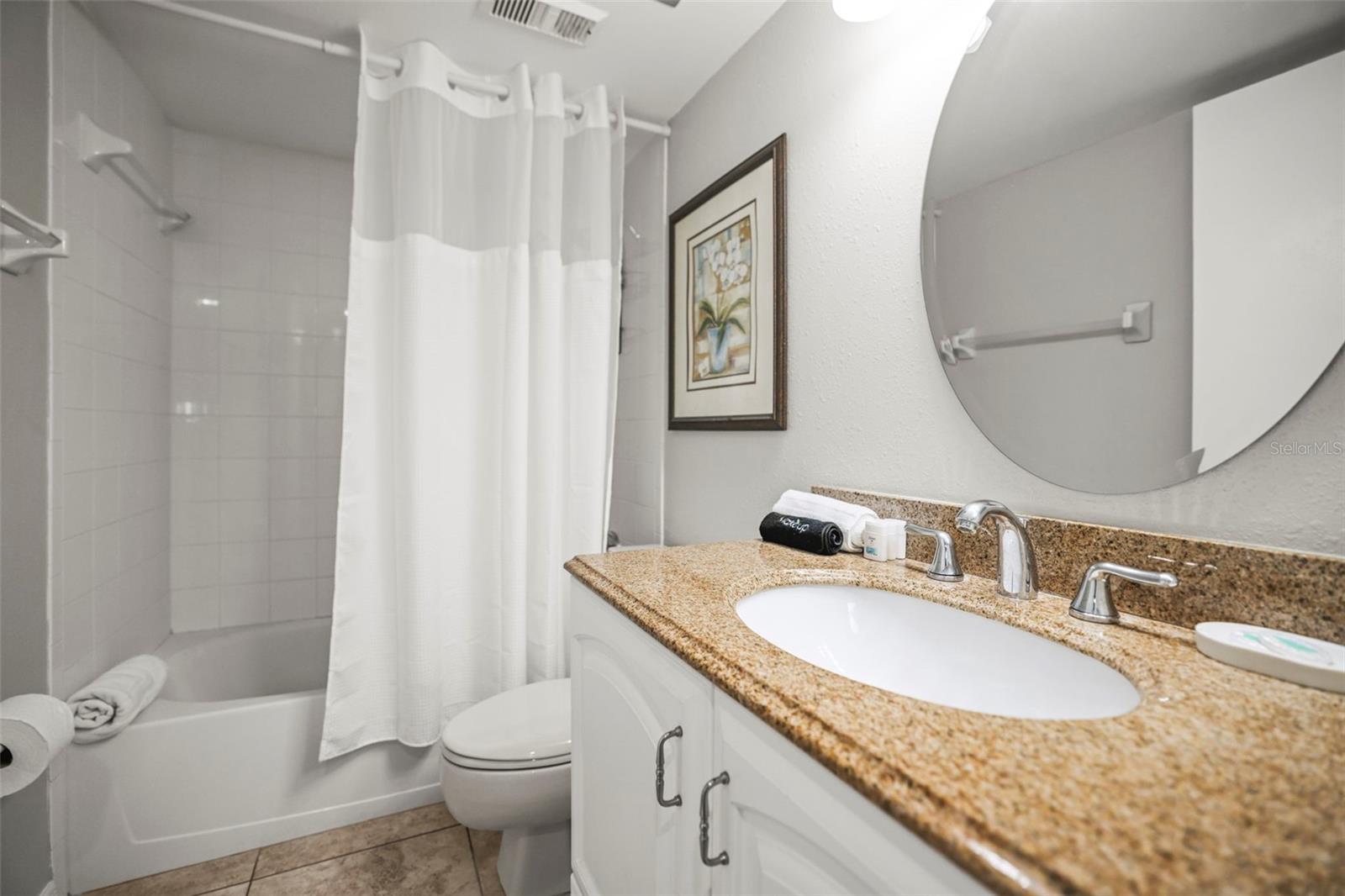 BEACH COTTAGE CONDO - Residential