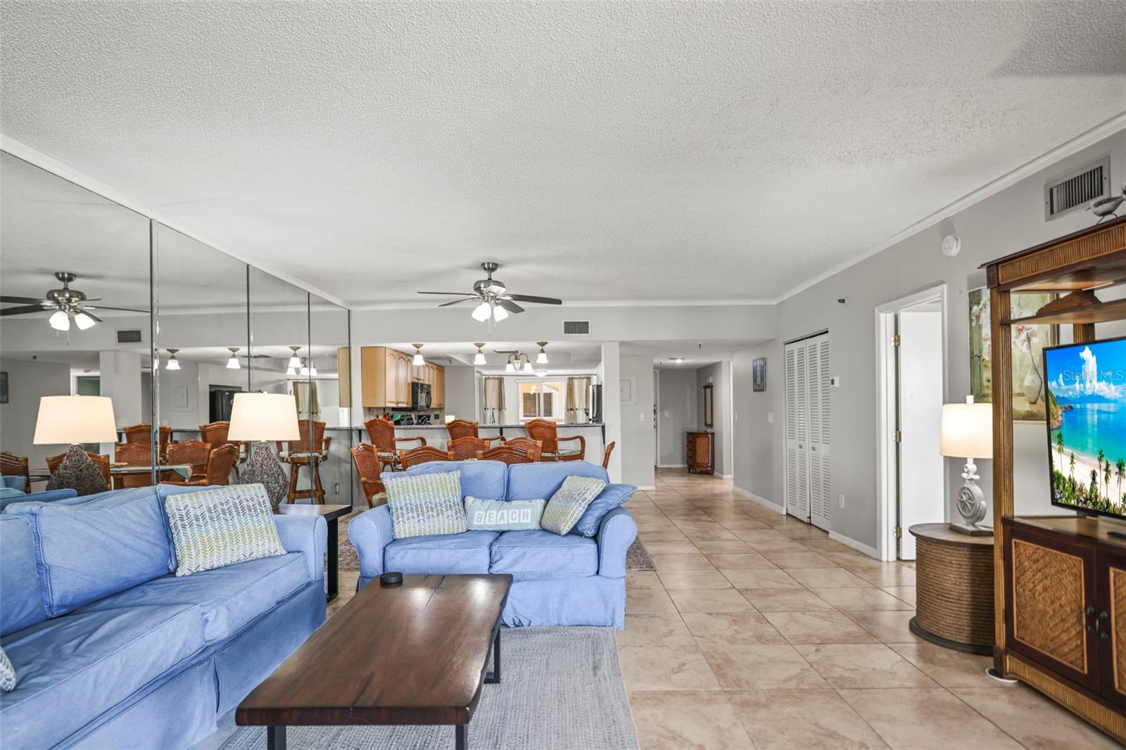 BEACH COTTAGE CONDO - Residential