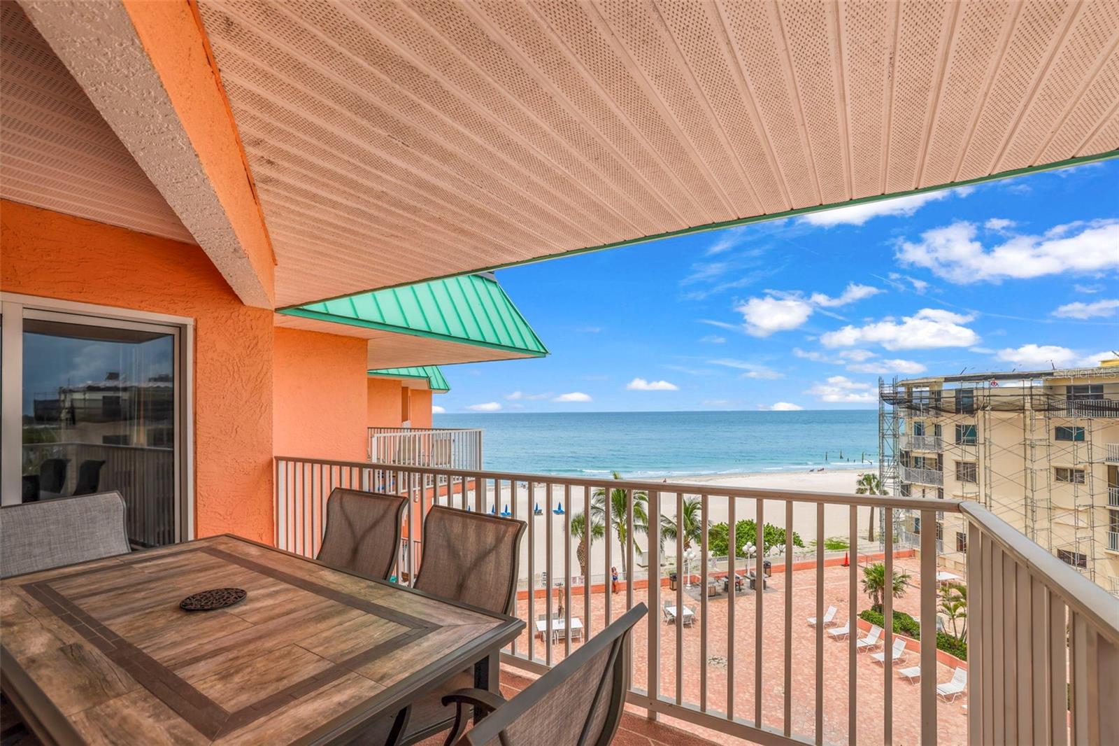 BEACH COTTAGE CONDO - Residential