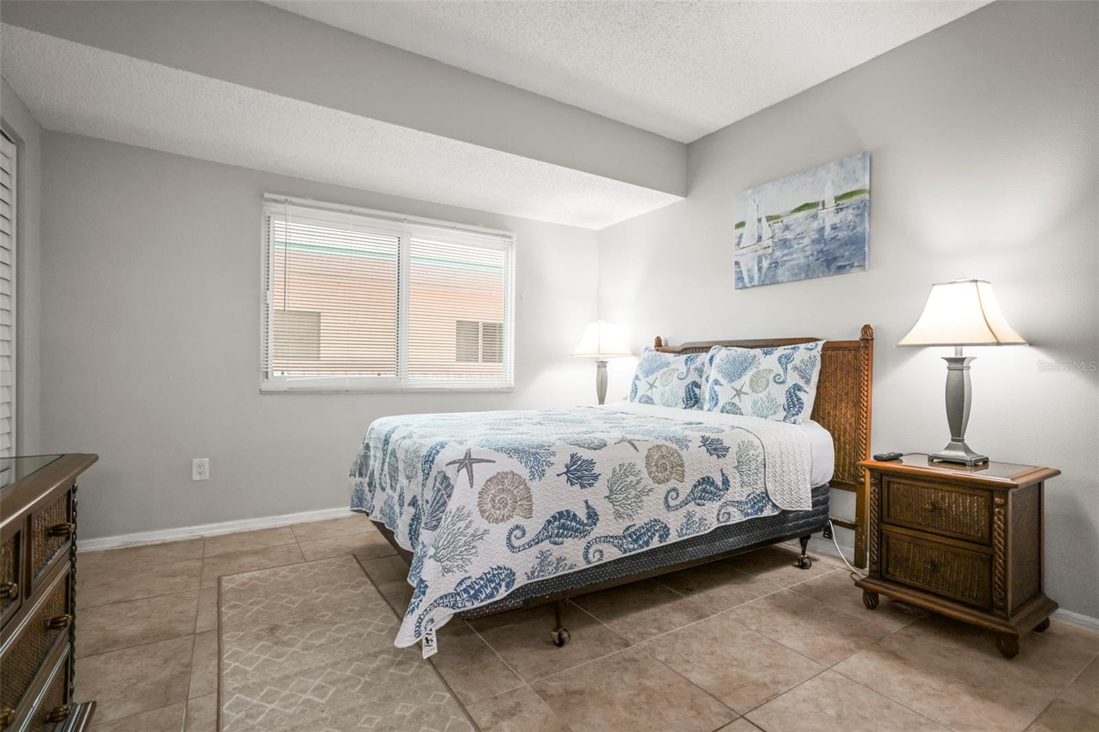 BEACH COTTAGE CONDO - Residential