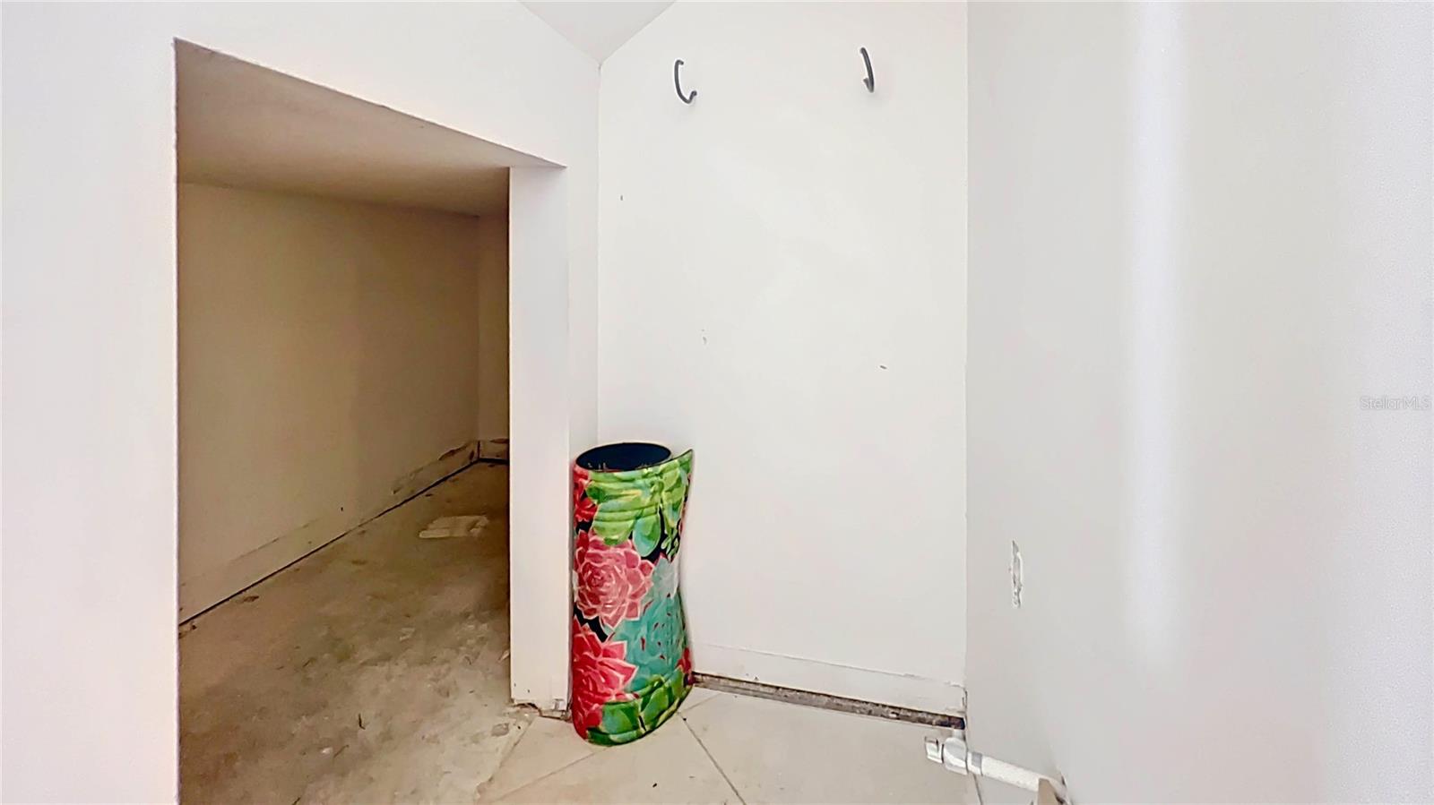 KILLARNEY BAY CONDO - Residential