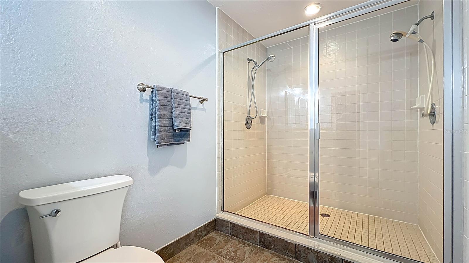 KILLARNEY BAY CONDO - Residential