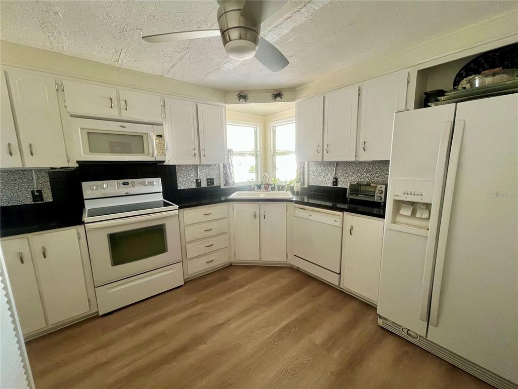 Photo of 45 Hemlock Court, Palm Harbor, FL 34684 (MLS # TB8374389)