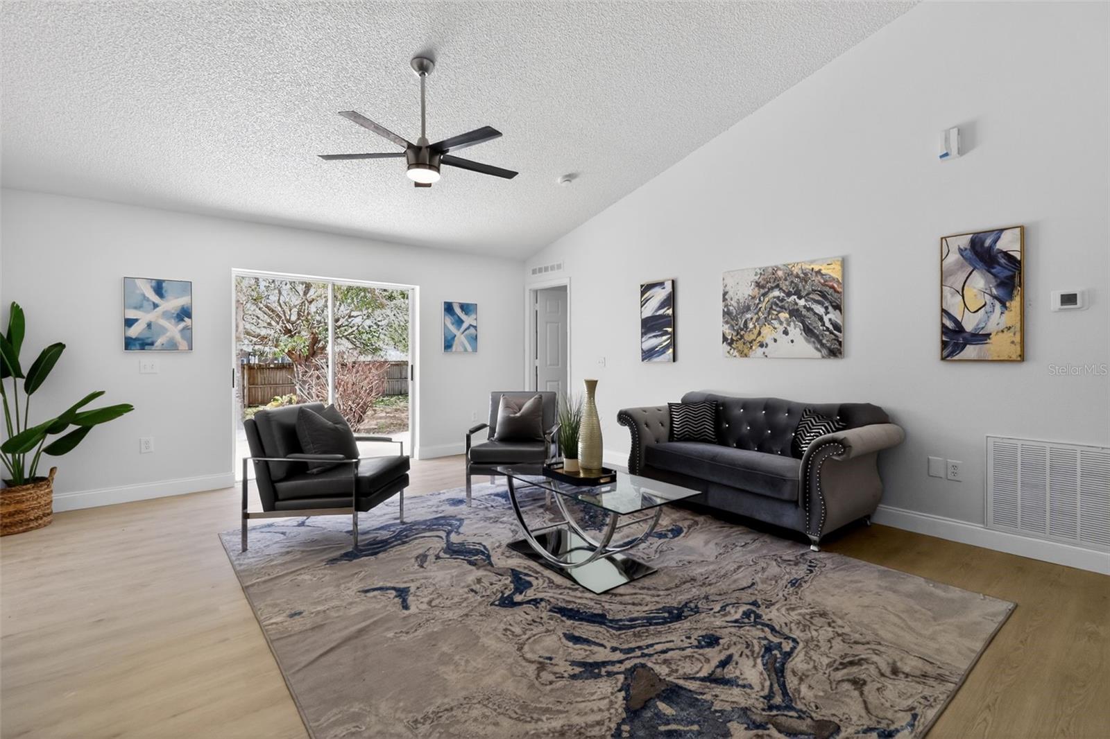 SPRING HILL - Residential