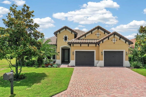 169 ASPEN WAY, PALM COAST, FL 32137 - Image 7c8ef3362a30a81c659065c1943df37f/1648704410