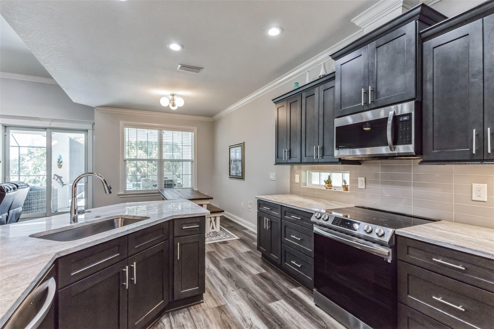 VILLAGE/CANTERWOOD - Residential