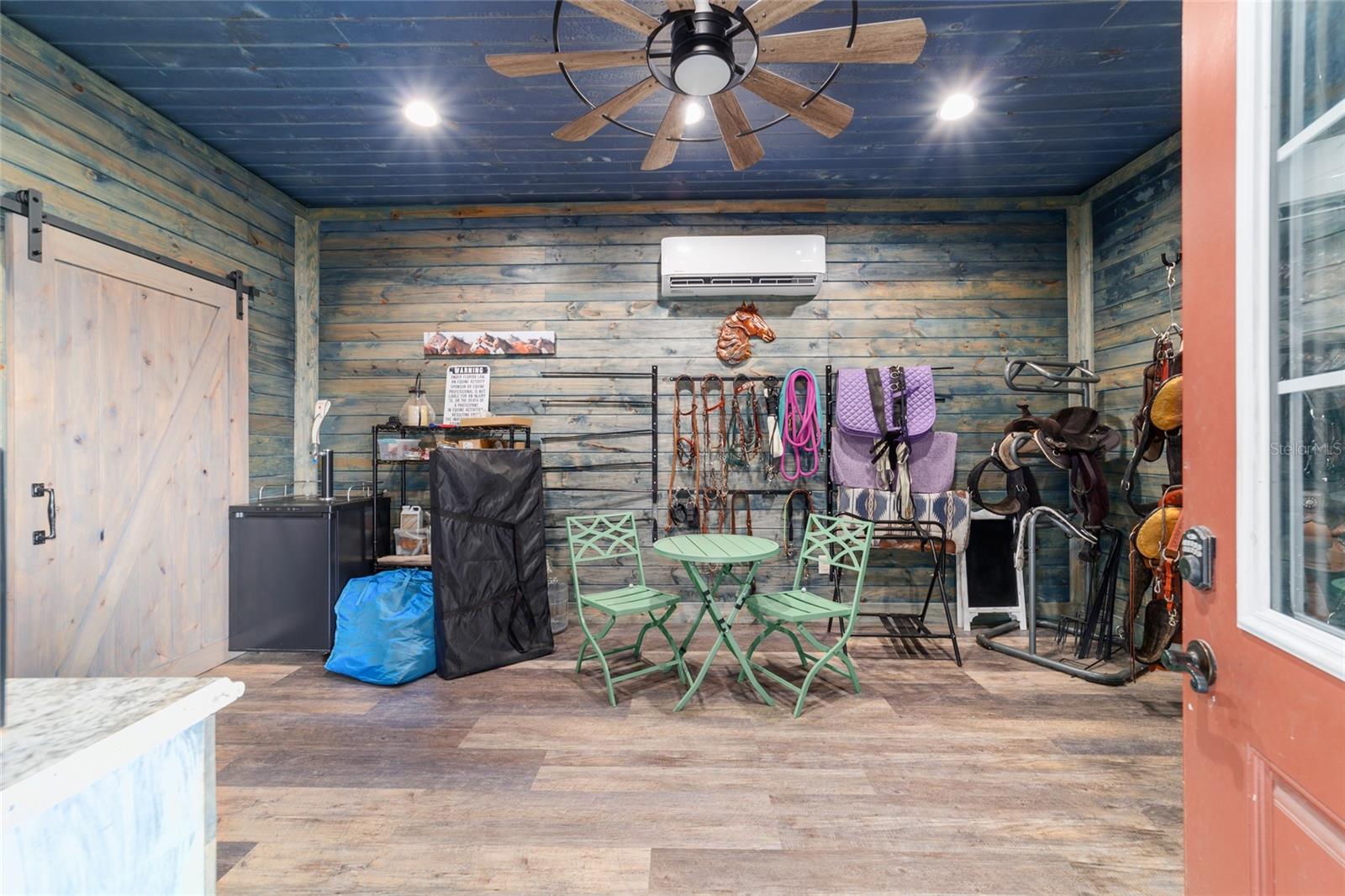 LAKESIDE AT LAKE BRYANT - Farm