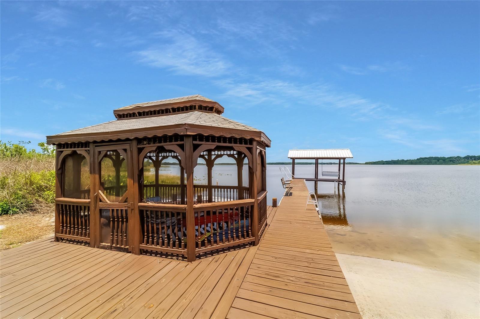 LAKESIDE AT LAKE BRYANT - Farm