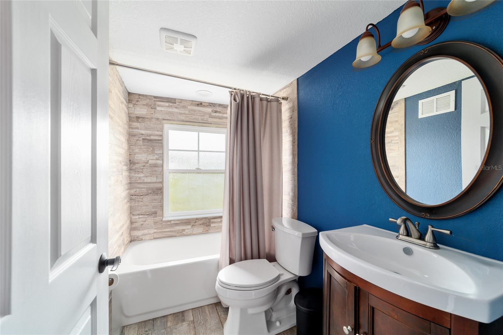 LAKESIDE AT LAKE BRYANT - Farm