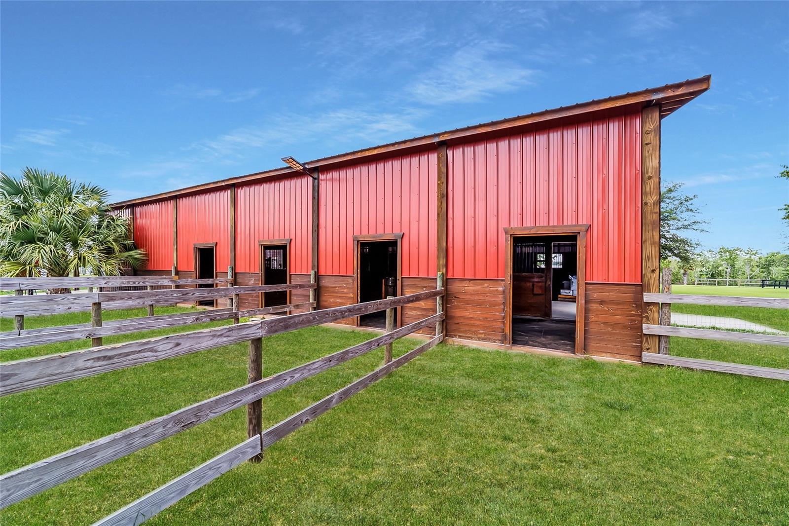 LAKESIDE AT LAKE BRYANT - Farm