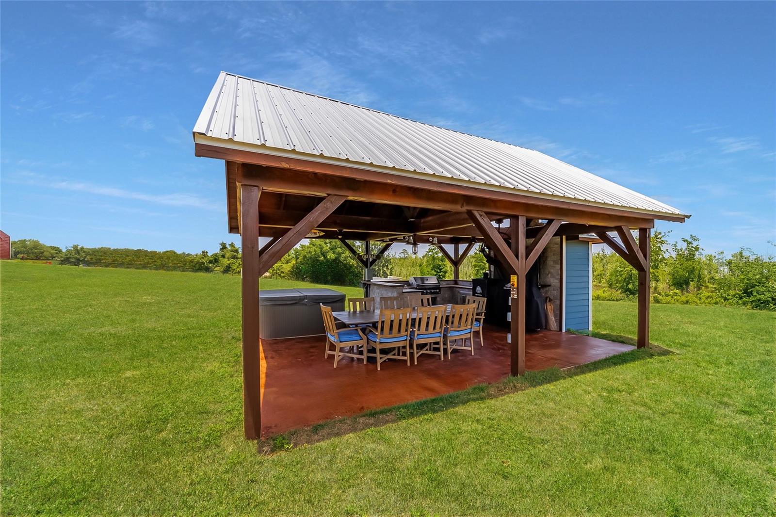 LAKESIDE AT LAKE BRYANT - Farm