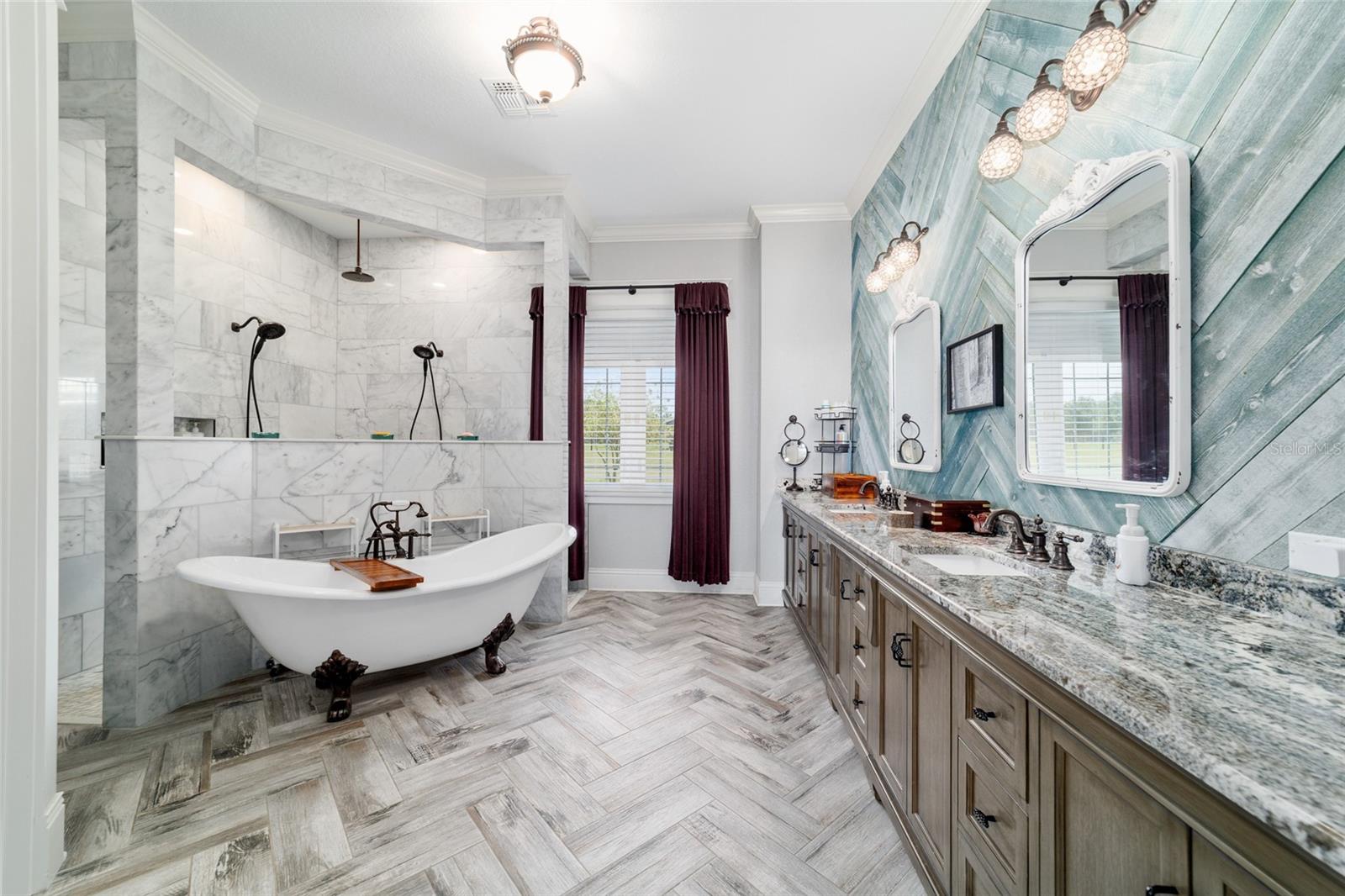 LAKESIDE AT LAKE BRYANT - Farm