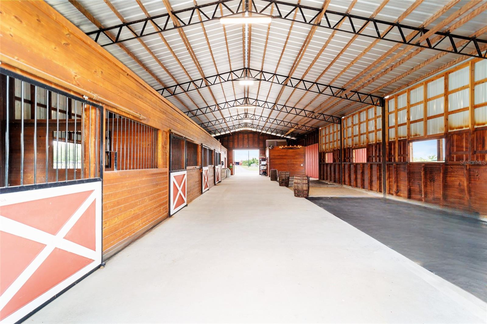 LAKESIDE AT LAKE BRYANT - Farm