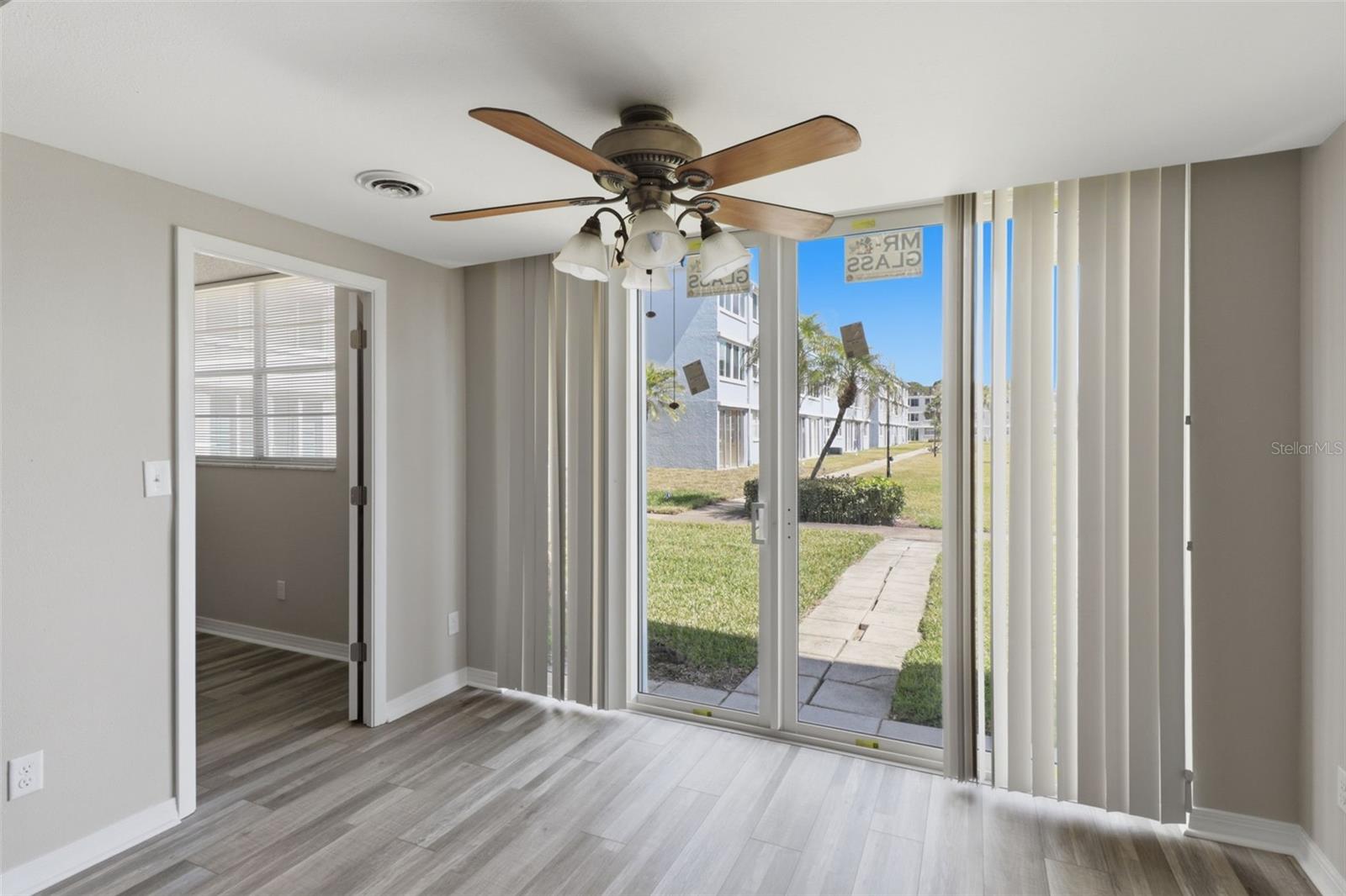 WINSTON PARK NORTHEAST - Residential