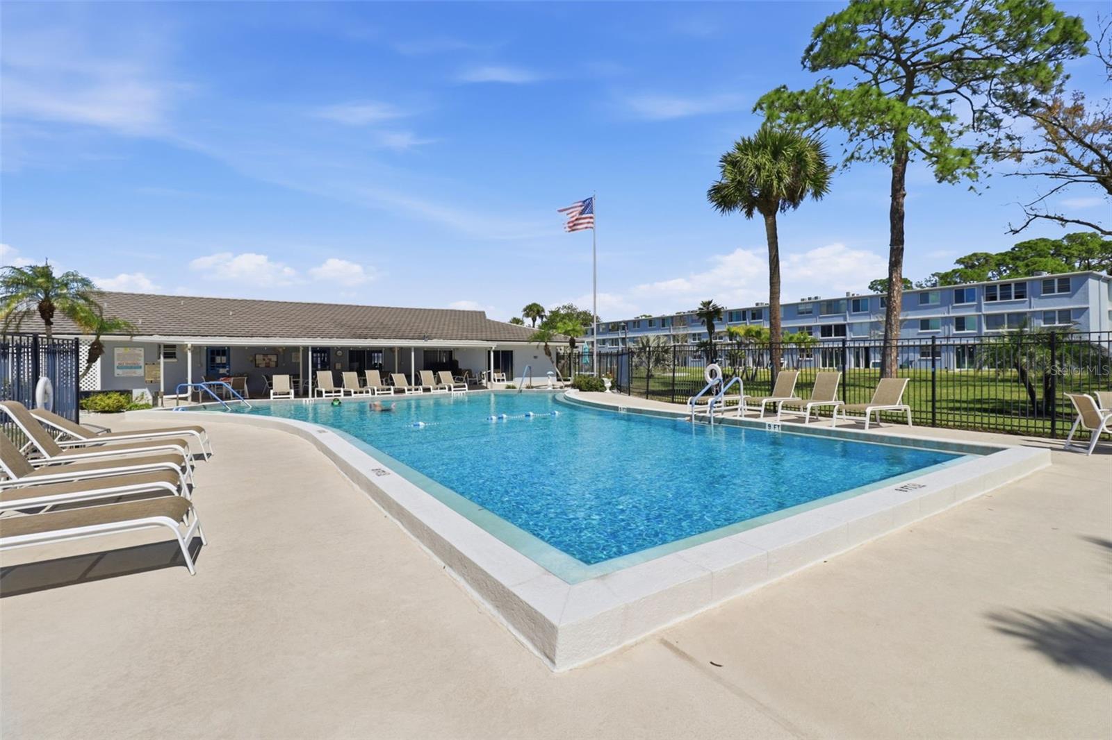 WINSTON PARK NORTHEAST - Residential