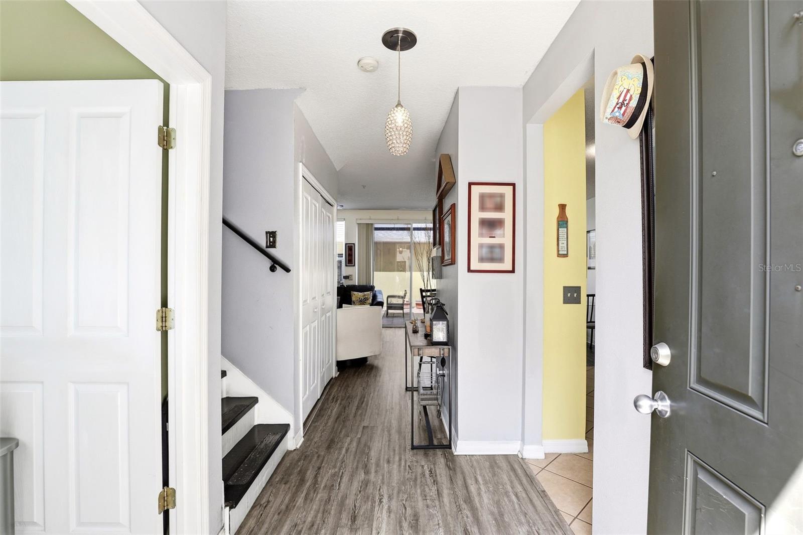 VISTA LAKES TOWN CENTER 51 07 - Residential