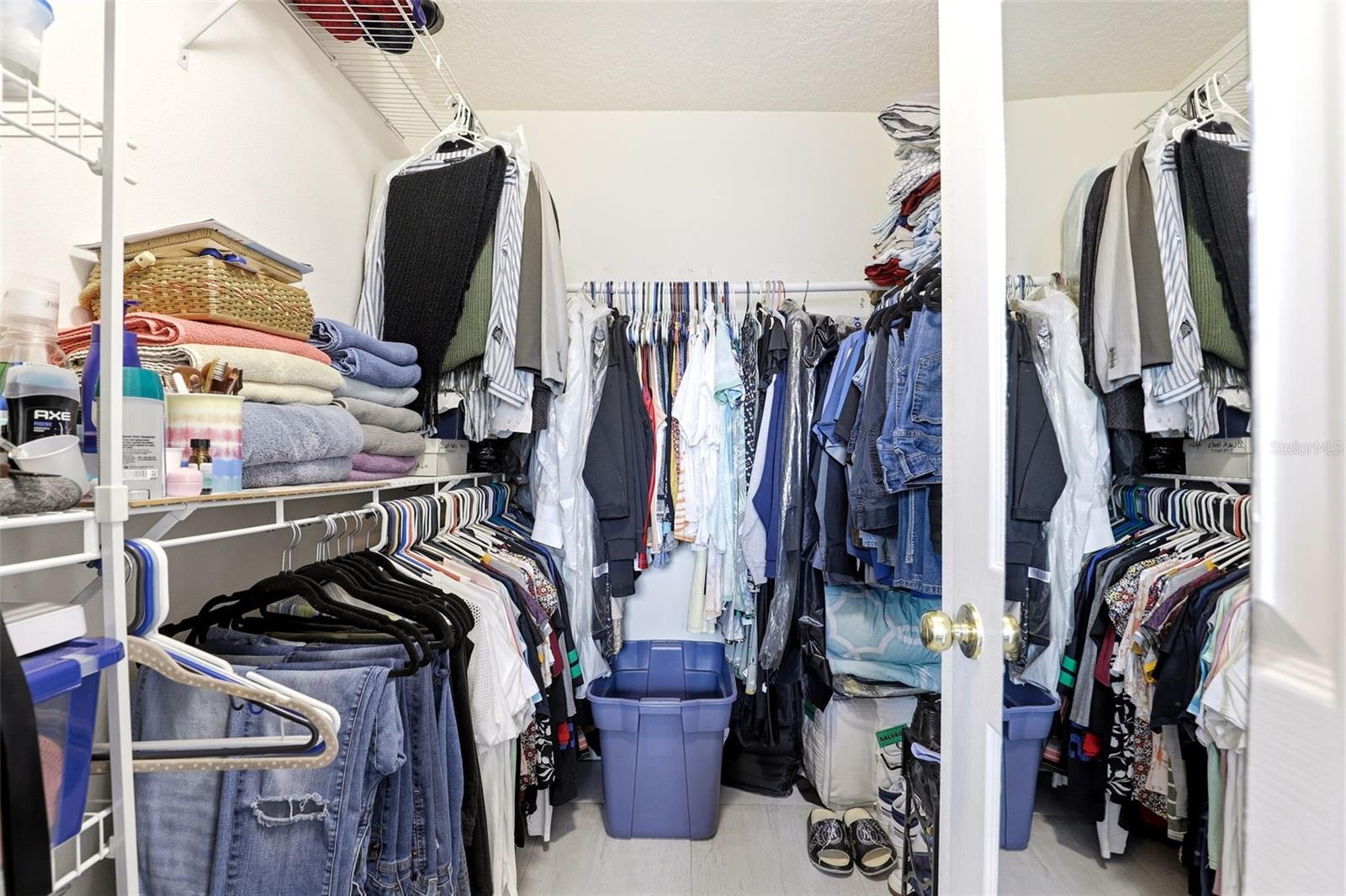 VISTA LAKES TOWN CENTER 51 07 - Residential