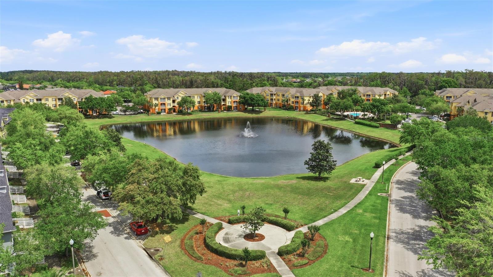 VISTA LAKES TOWN CENTER 51 07 - Residential