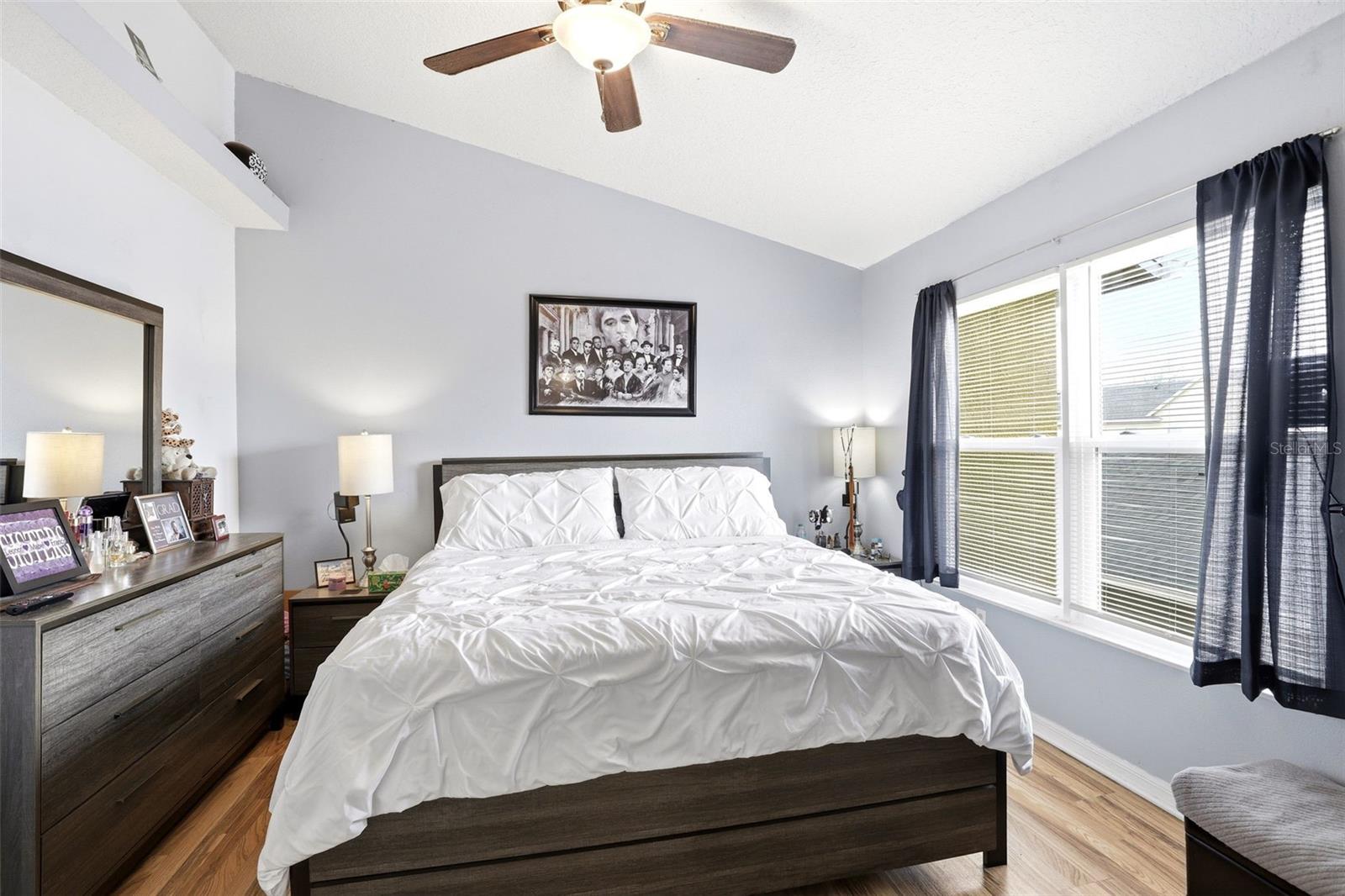 VISTA LAKES TOWN CENTER 51 07 - Residential