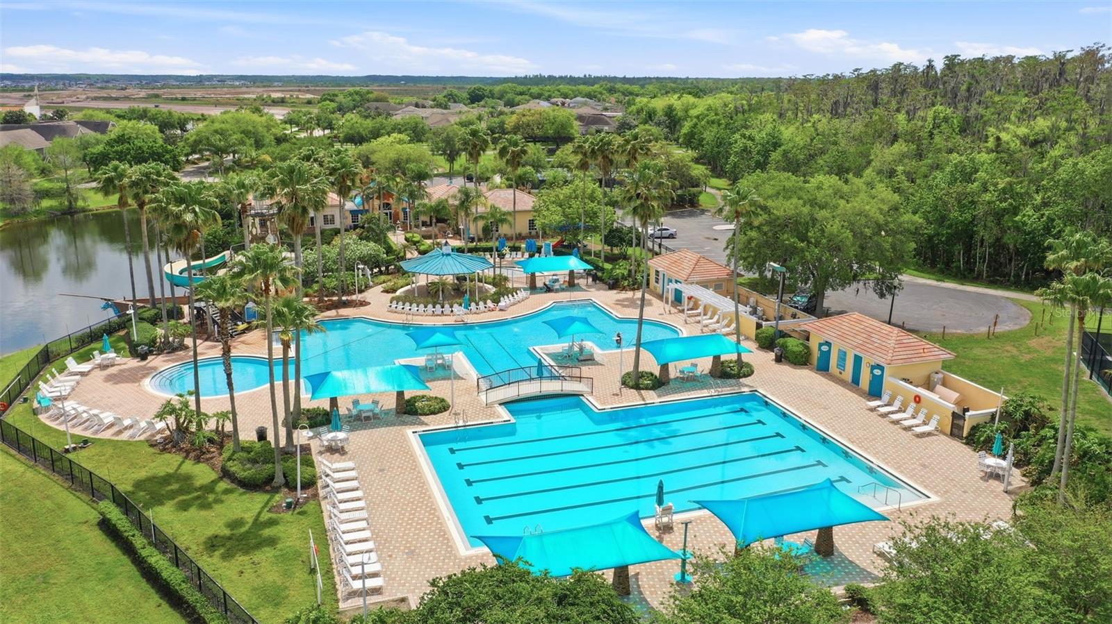 VISTA LAKES TOWN CENTER 51 07 - Residential