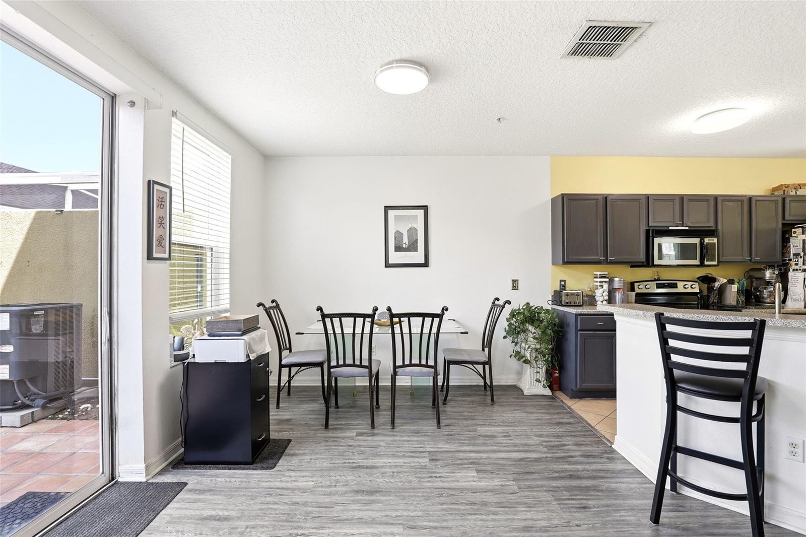 VISTA LAKES TOWN CENTER 51 07 - Residential