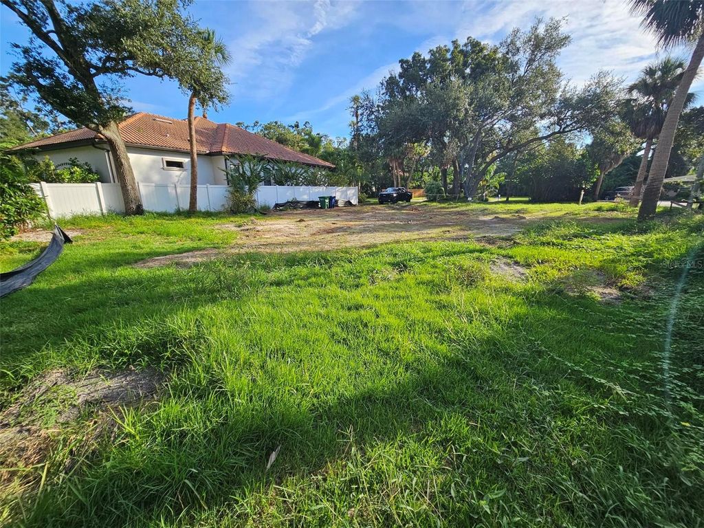 Photo of 3309 E Sevilla Circle, Tampa, FL 33629 (MLS # TB8426663)