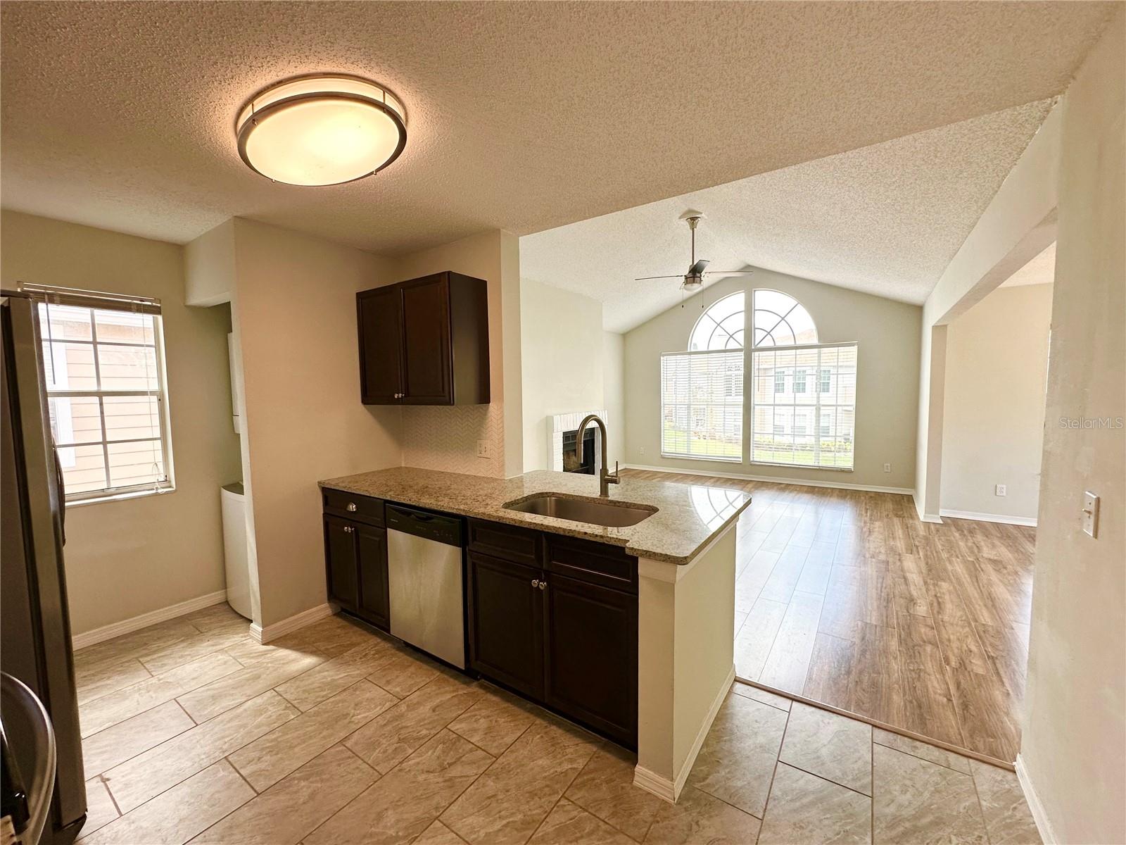 HIDDEN SPGS CONDO - Residential