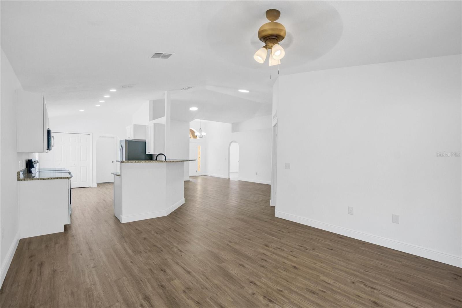 STONEWOOD CROSSING - Residential
