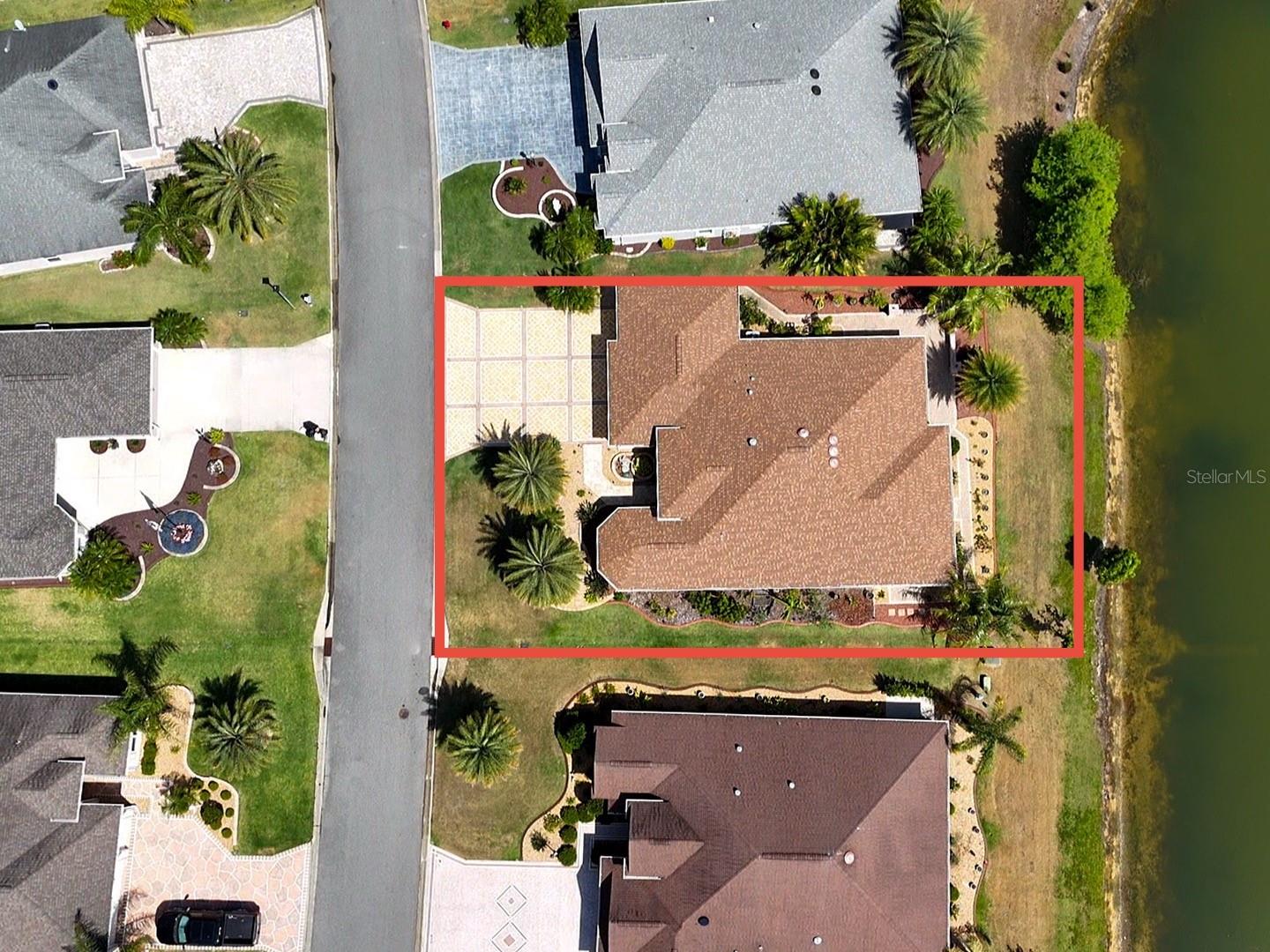 4167 VICTORY DRIVE