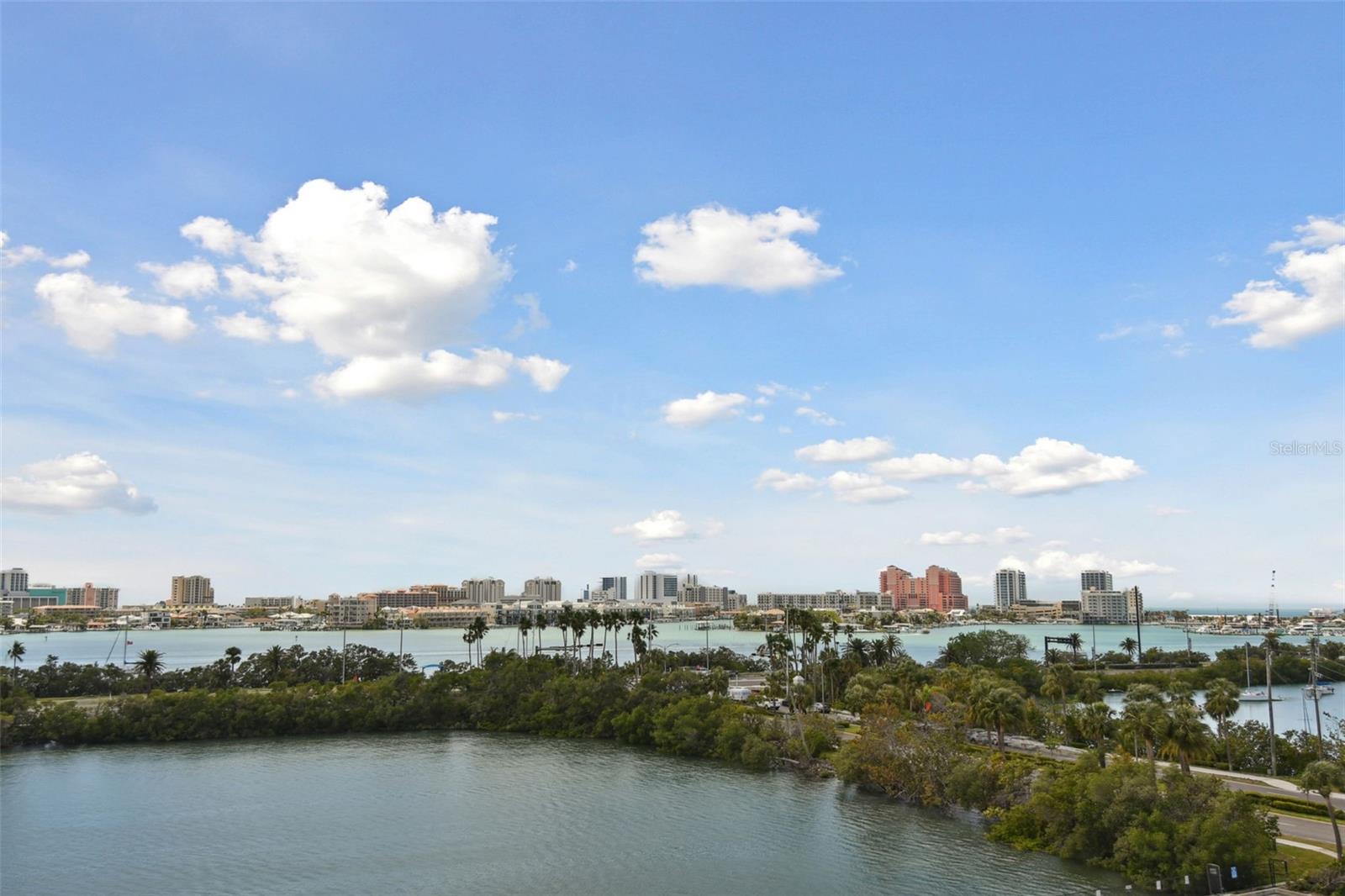 31 ISLAND WAY 505