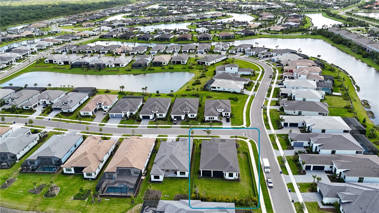 ARTISTRY SARASOTA - Residential