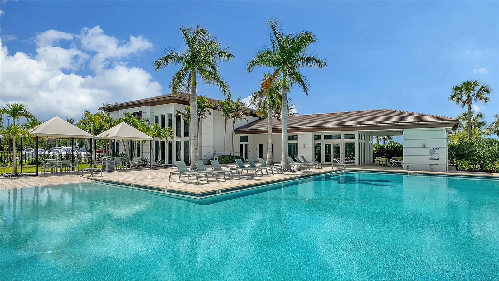 ARTISTRY SARASOTA - Residential