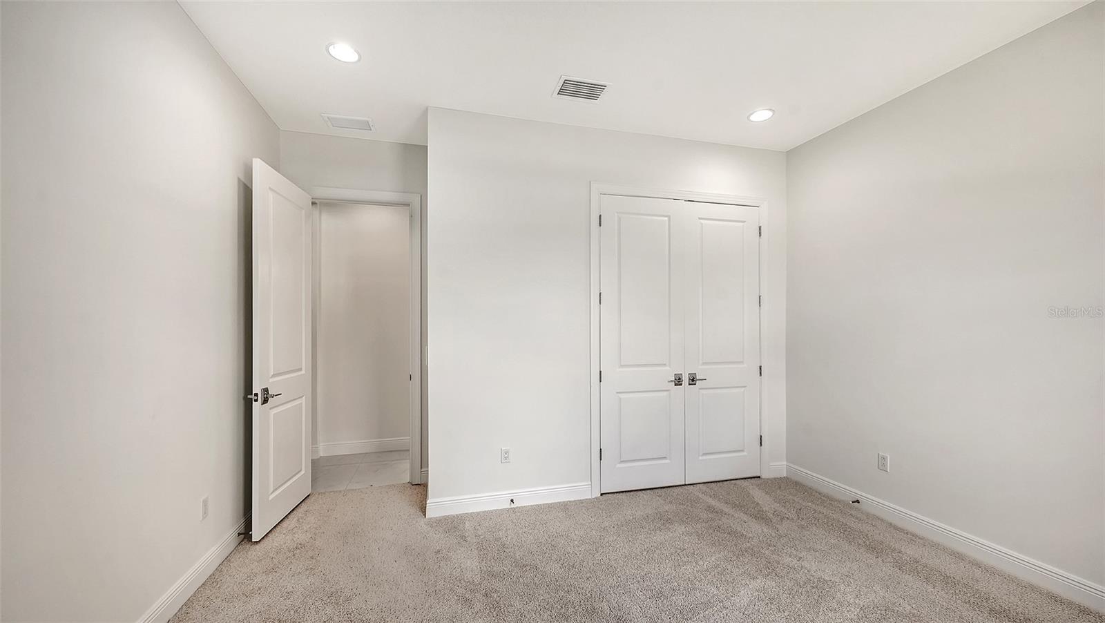 ARTISTRY SARASOTA - Residential