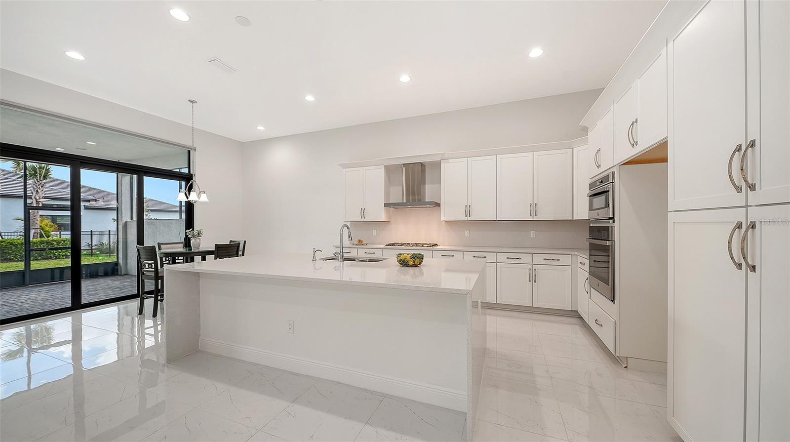 ARTISTRY SARASOTA - Residential