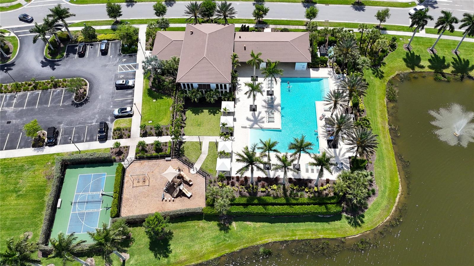 ARTISTRY SARASOTA - Residential
